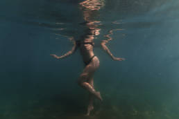 photo femme sous l'eau sérignan